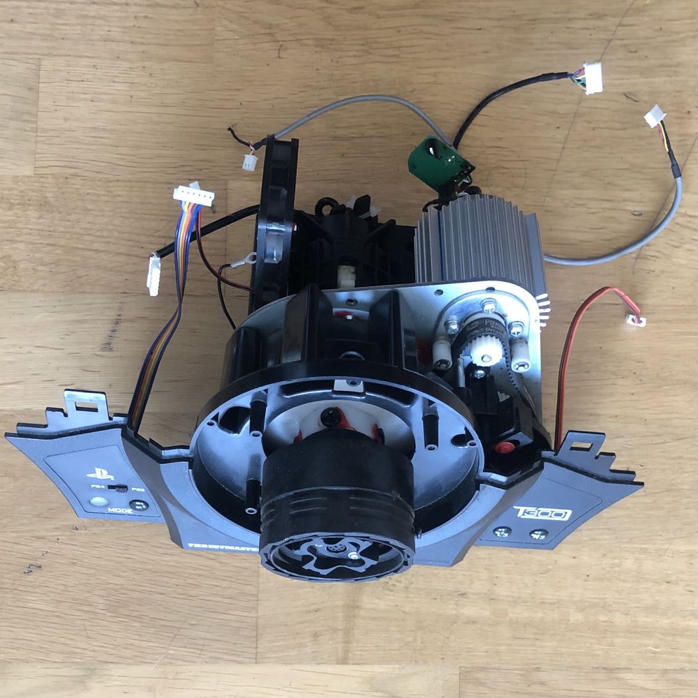 Silnik do kierownicy Thrustaster t300 GT wraz z calym mechanizmem
