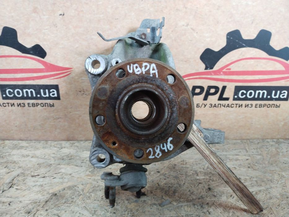 VW Sharan II 2010- Passat B6 B7 CC цапфа ступица кулак передний левый