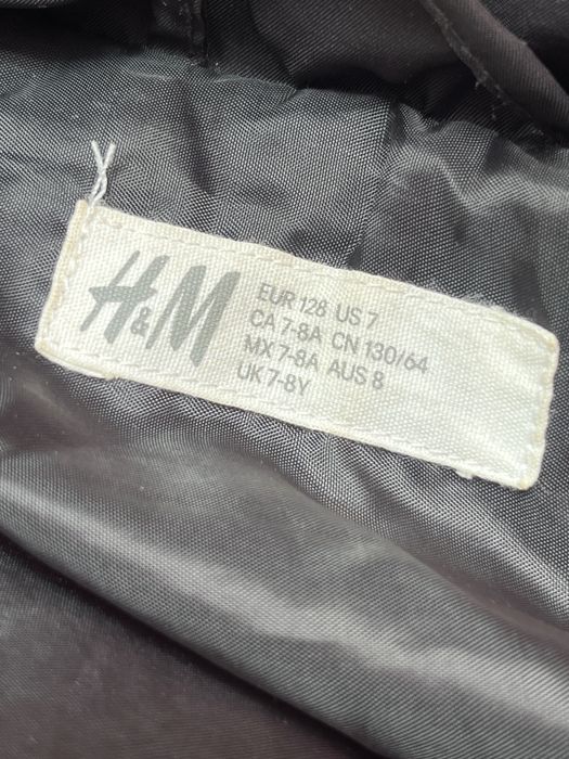 Kurtka zimowa H&M 128-134 parka czarna z futerkiem pikowana długa zara