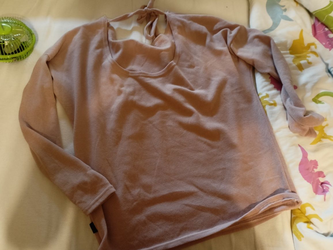 Pudrowy róż bluzka wycięte plecy kokardą 42 XL sweter