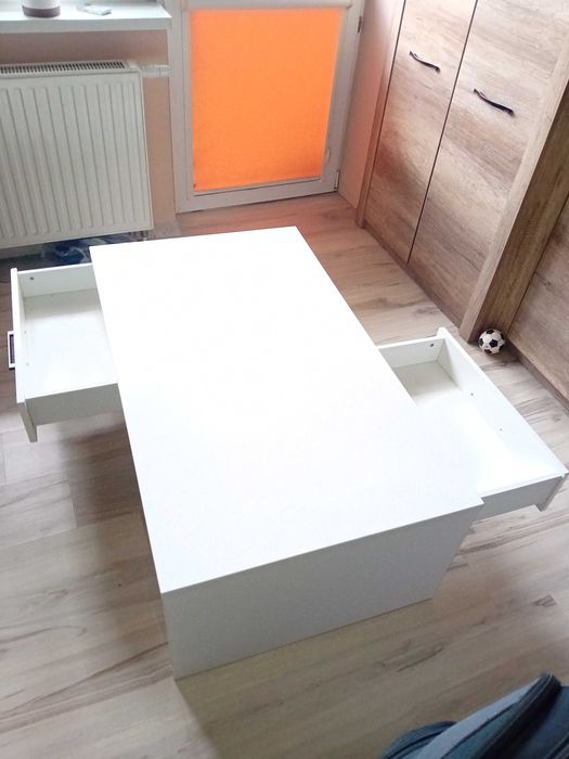 Stolik kawowy biały