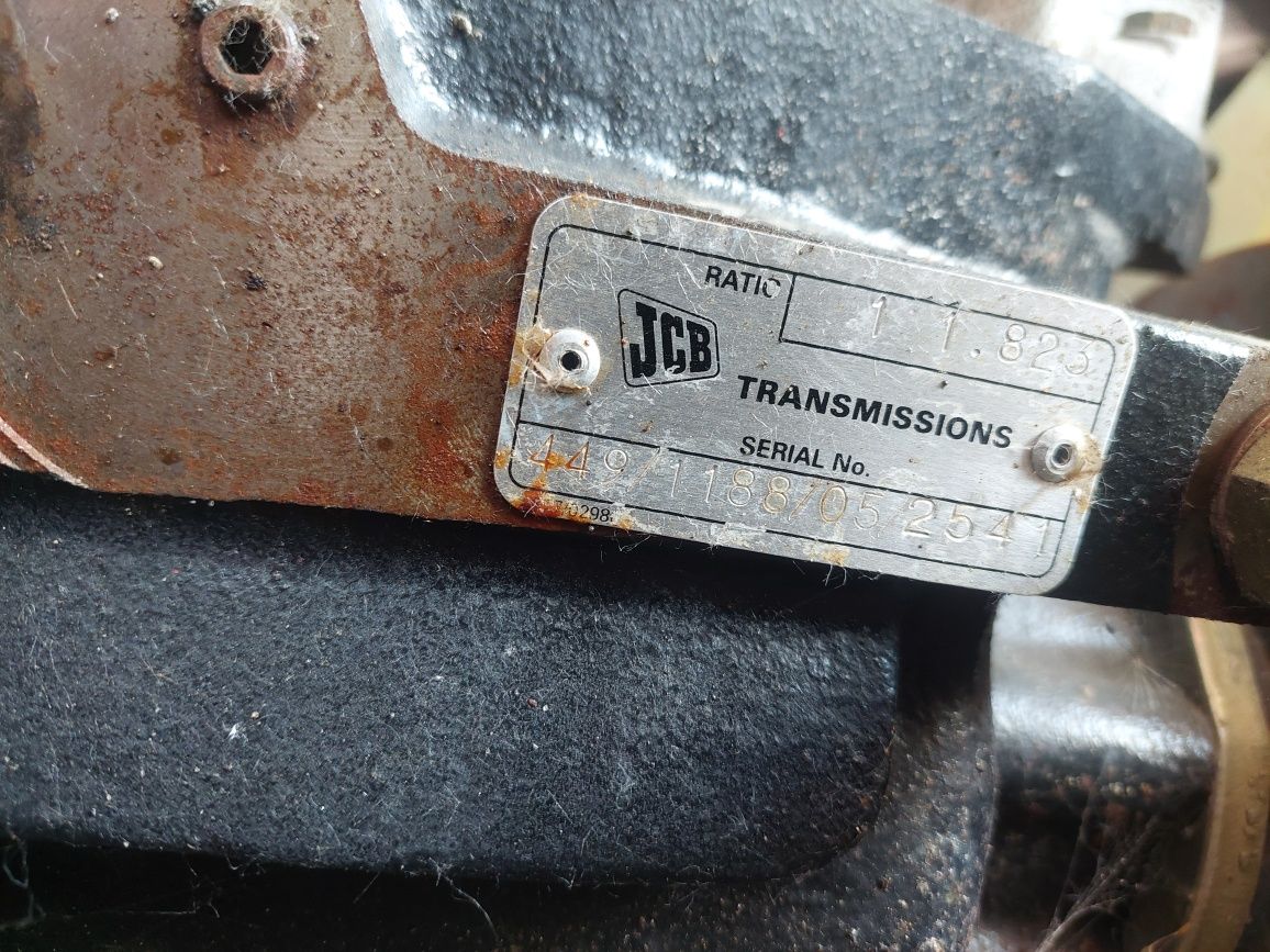 Skrzynia biegów  jcb 3 cx koparko ładowarka