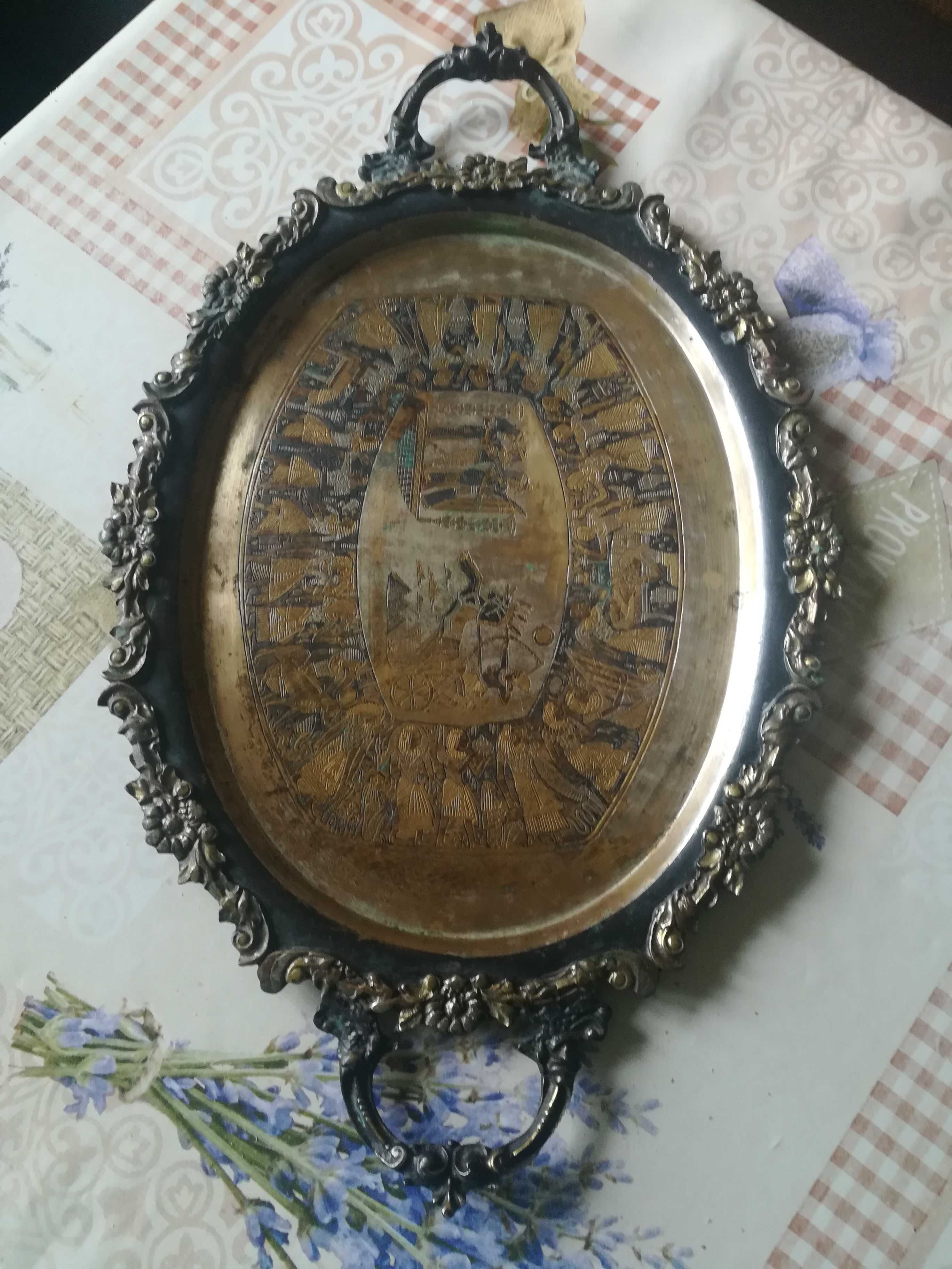 Продаю винтажный, сервировочный поднос