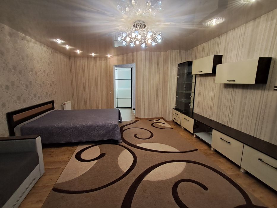 Продам з ремонтом 2-кім.кв по Пр. Миру  (ЗАЗ)