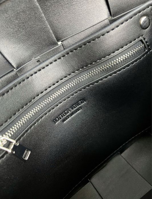 Bottega Veneta Cassette сумка чорна шкіряна чоловіча мужская