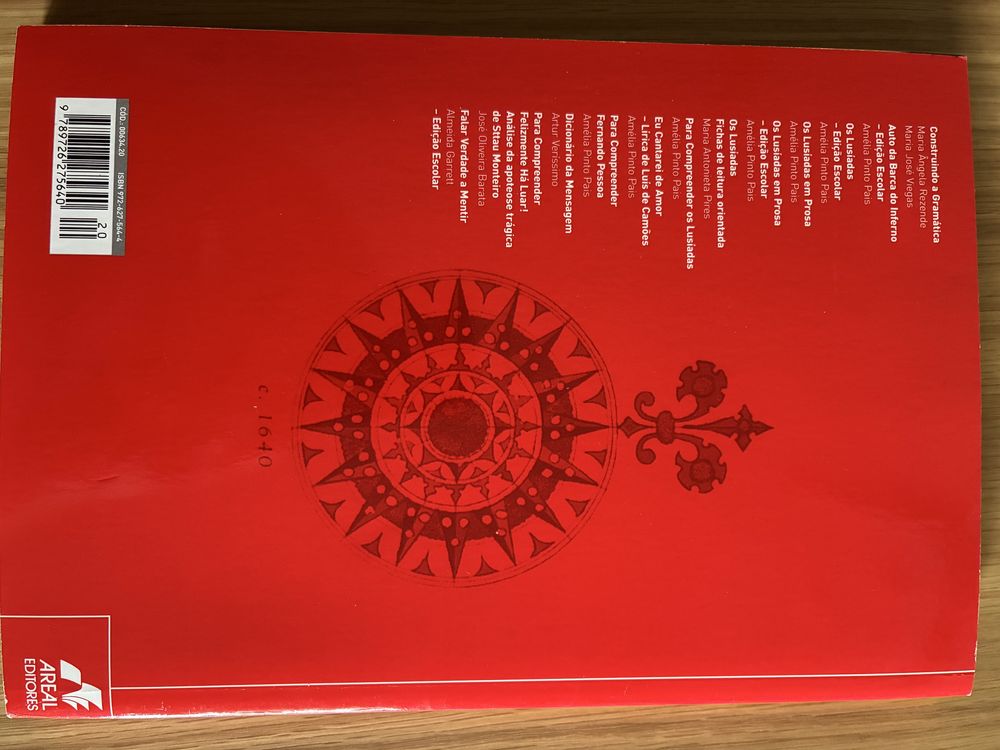 Fichas de leitura de Os Lusíadas e resumos de Os Maias 10°/11°