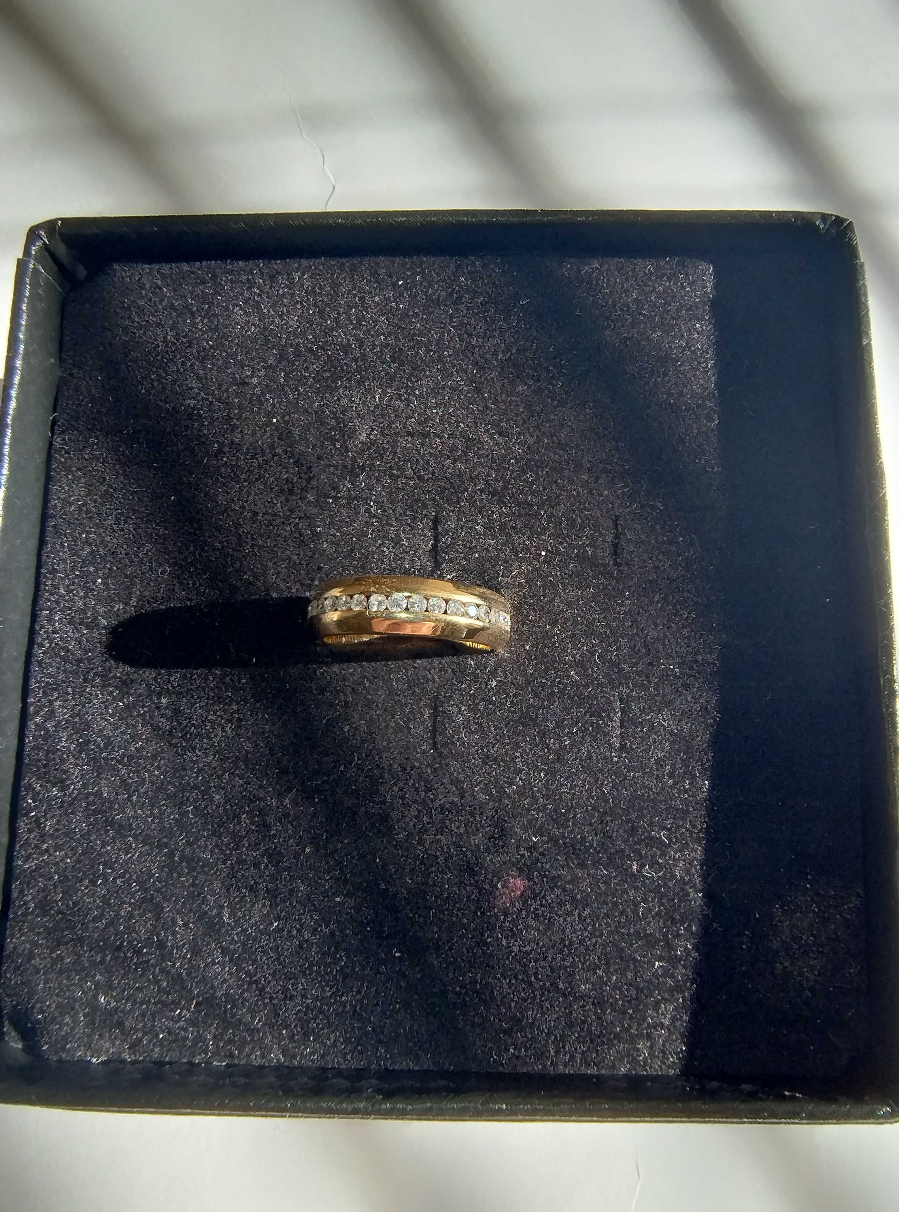 Złota obrączka 18k(750)  6,25gr z diamentami eternity full 1,30ct VS/F