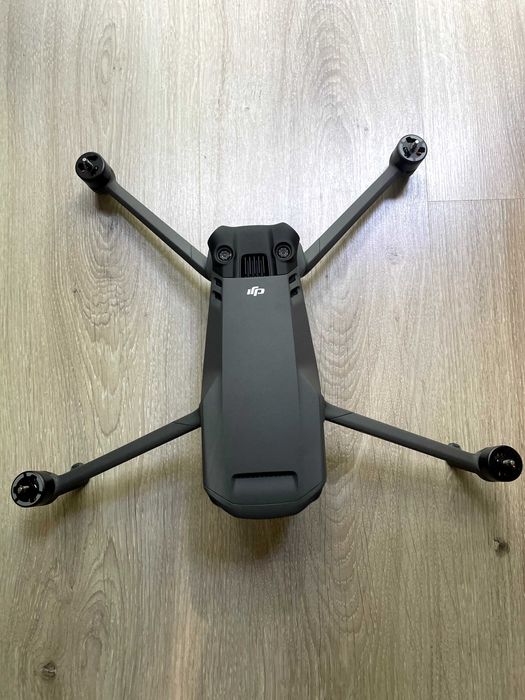 DJI Mavic 3 Fly More Combo + RC Pro