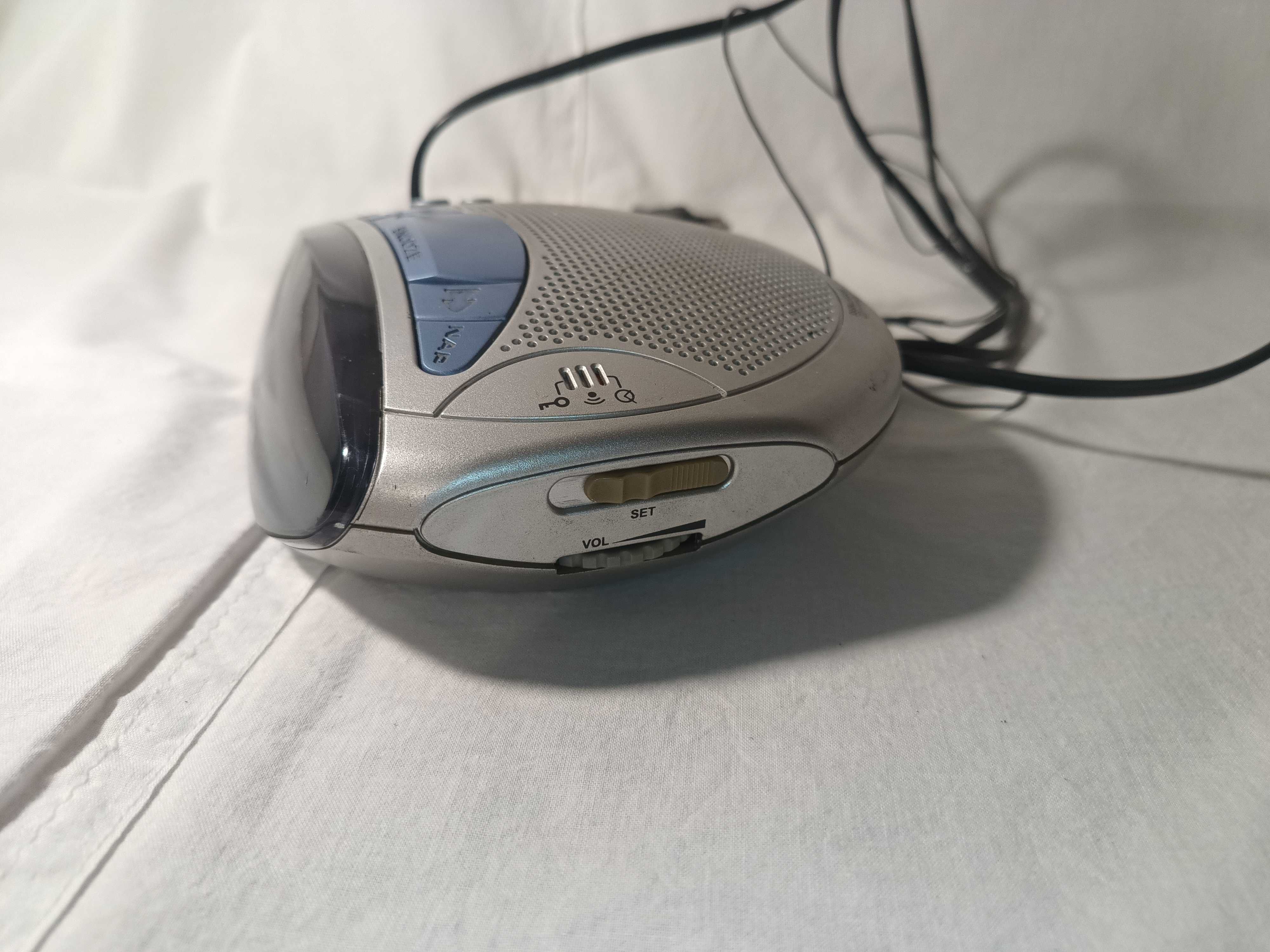 Radiobudzik Thomson RR61L