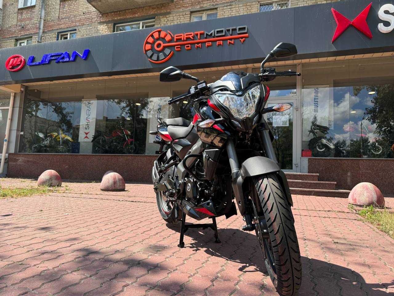 Мотоцикл BAJAJ PULSAR NS200 2025 офіційно в Арт мото Київ