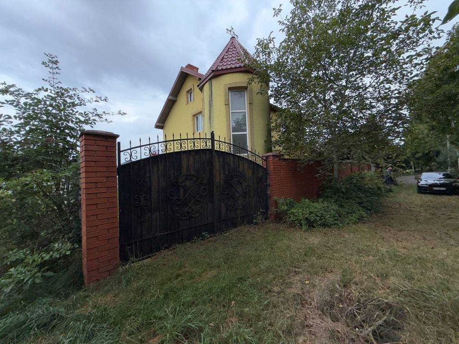 Будинок в с. Микитинці за ціною "сирця", 320$/м2, можна по Постановах
