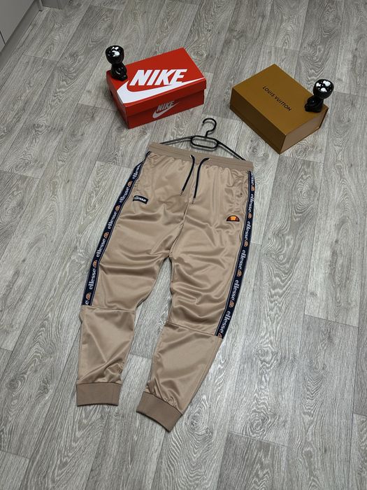 Штаны Ellesse на лампасах