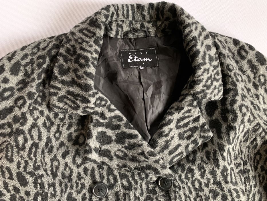 Неймовірне пальто р. XL, леопардове сіре! Дуже стильне!