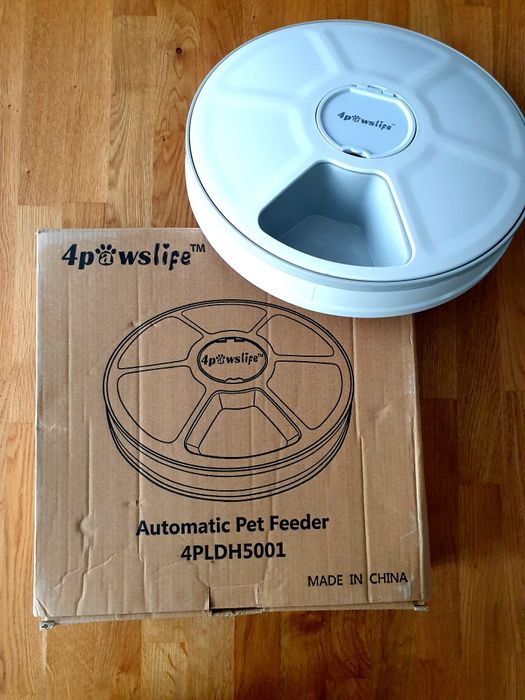 Karmnik automatyczny dla kota, psa.