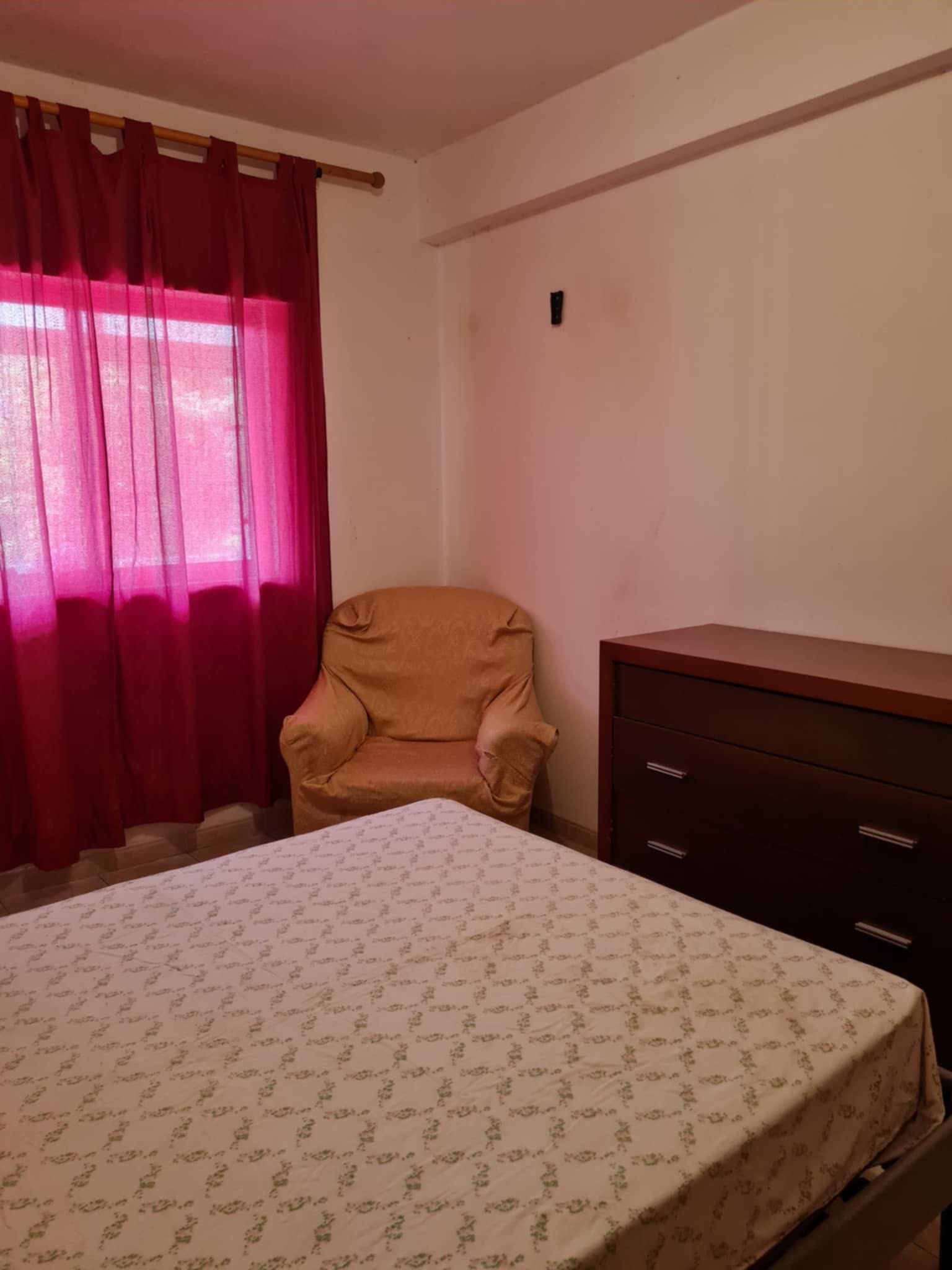Alugo quarto em Montijo para Casal/Solteiro