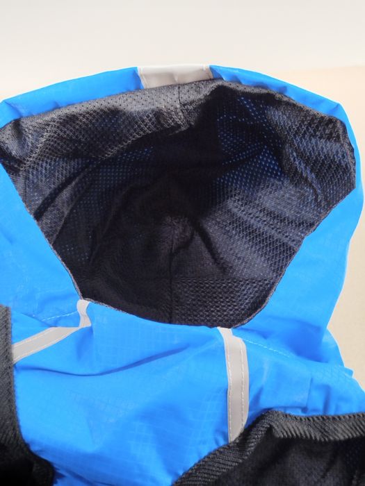 Kurtka przeciwdeszczowa dla psa M (A*)