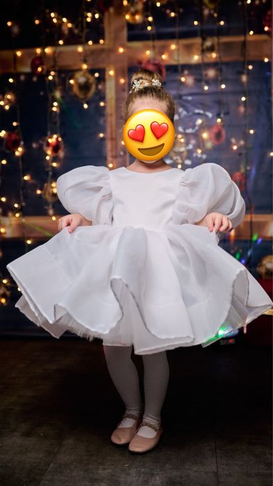 Святкова сукня для дівчинки