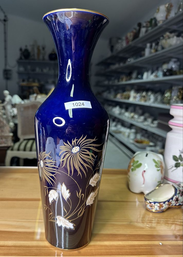 Wazon porcelanowy sygnowany Echt Kobalt CM Hutschenreuther kwiat 1024