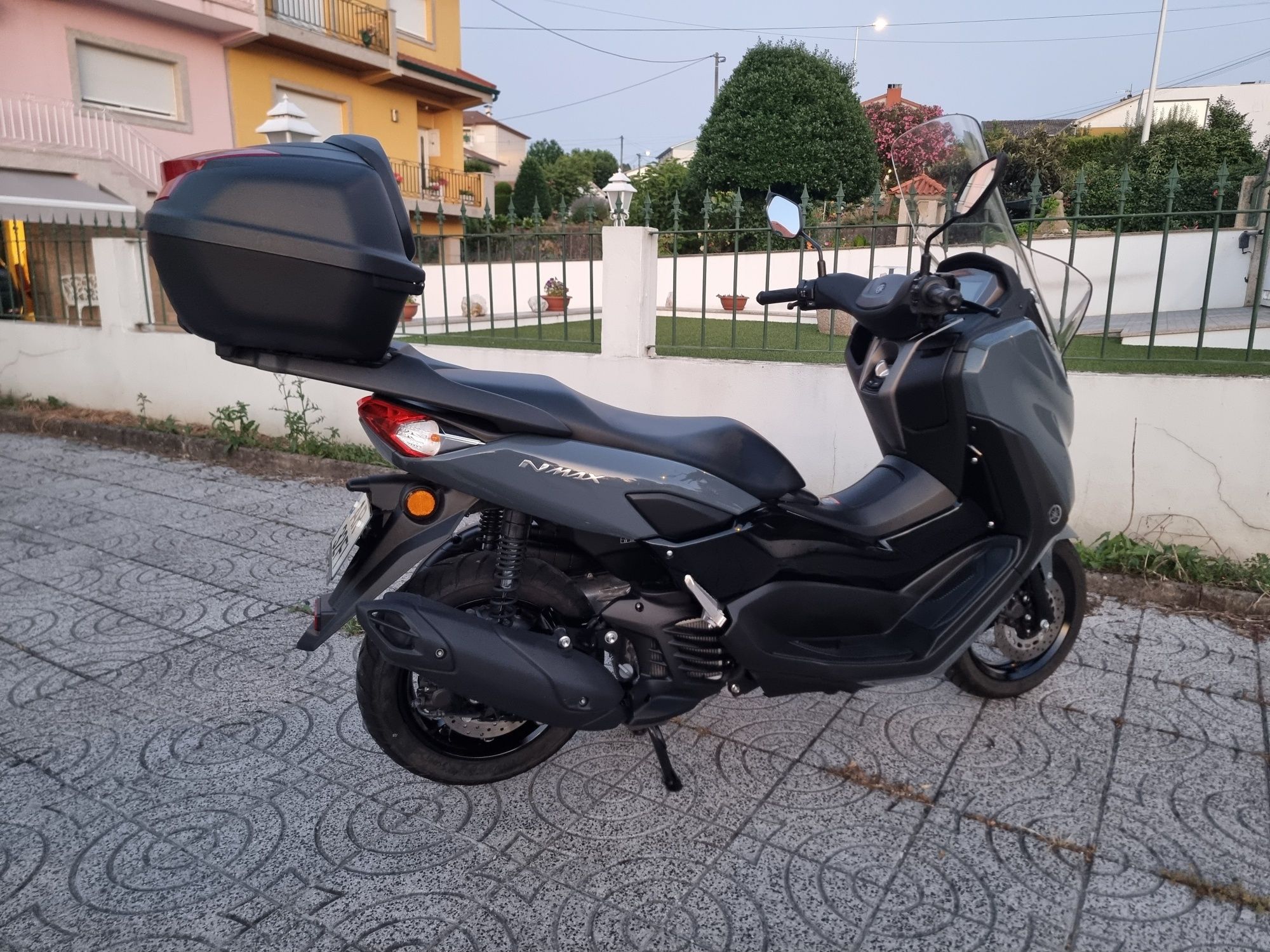 Yamaha Nmax 125 poucos klms