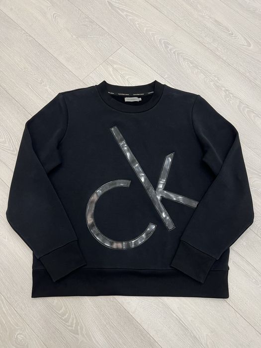Женский свитшот Calvin Klein Jeans оригинал б/у