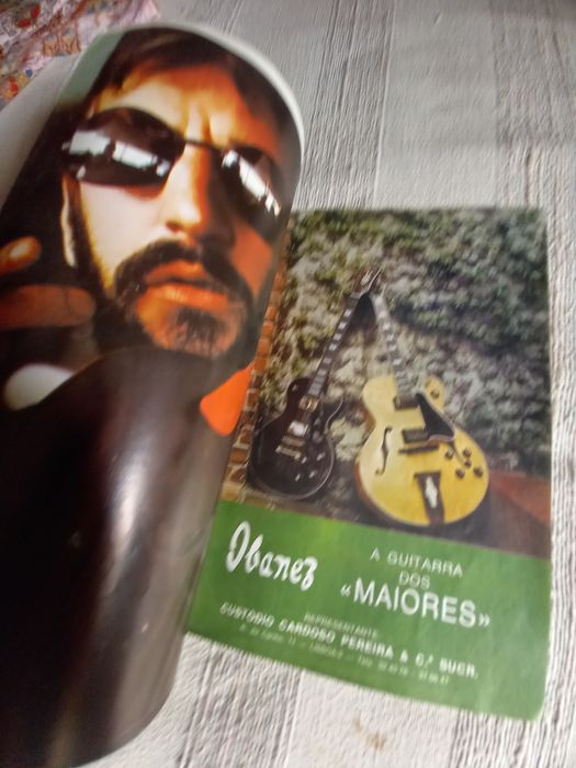 Revista Música e Som especial de 1978 sobre os Beatles com poster