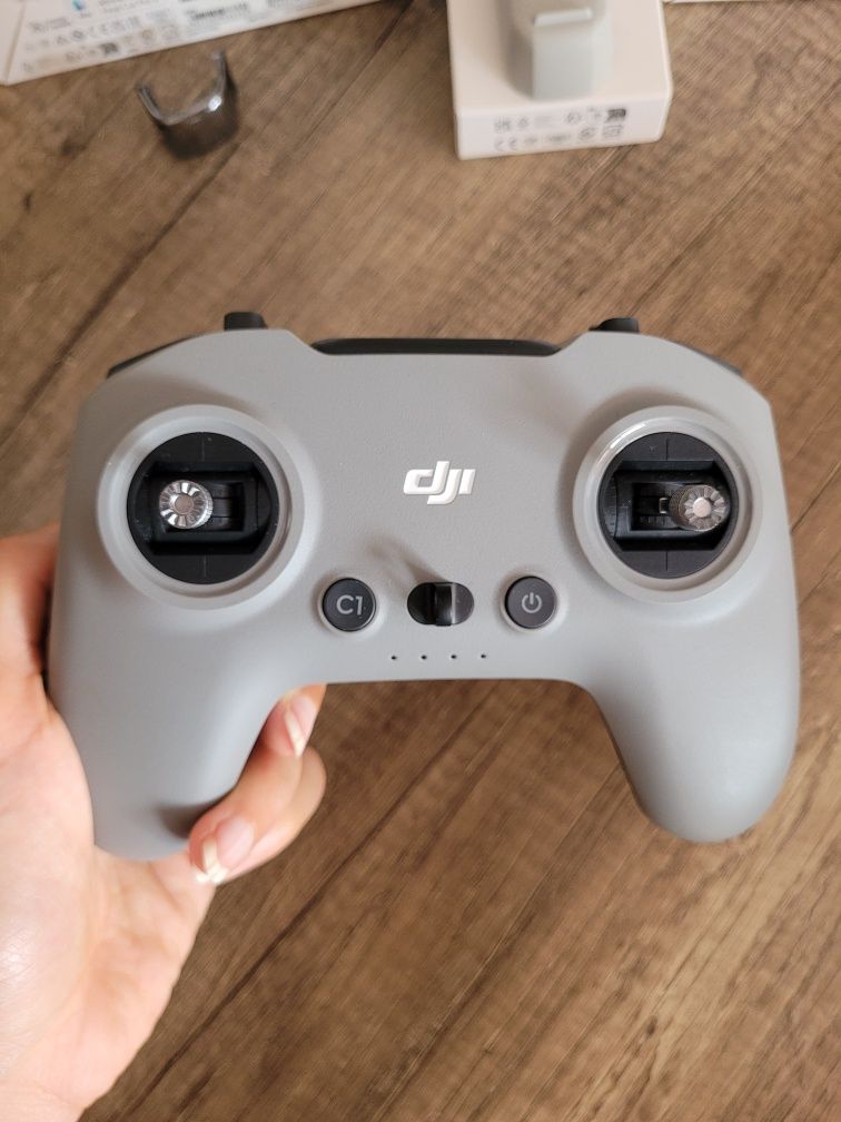 DJI Neo - Kit FPV - Drone, Óculos N3 e RC 3