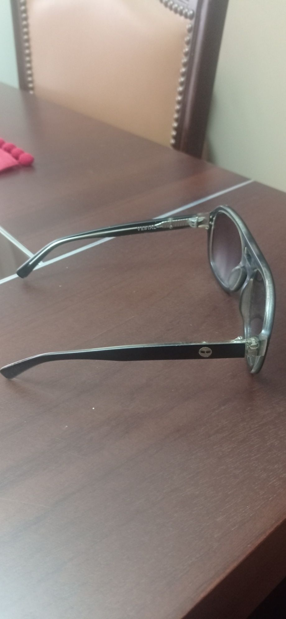 Oculos de sol Vestal Republics