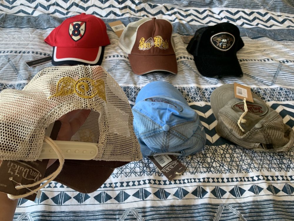 Bonés Von Dutch e Hilfiger NOVOS