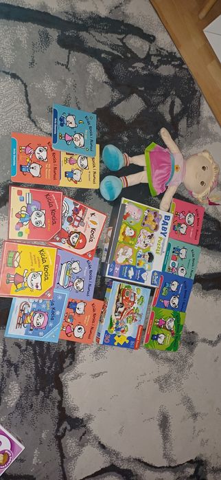 ogromną paka zabawek dla małej dziewczynki + kicia kocia, lalka, puzzl