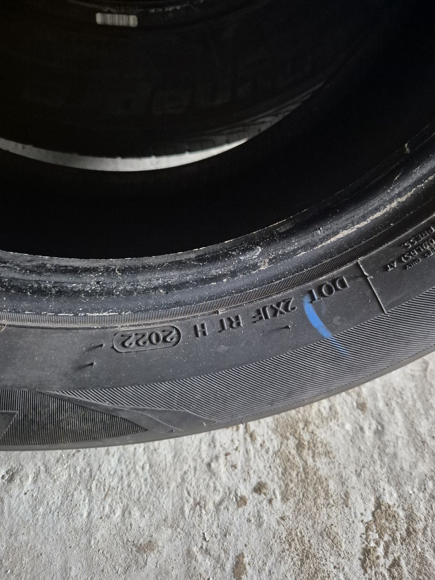 комплект гуми 225.60.17 hankook 22рік