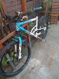 Rower Cannondale Jekyll 700