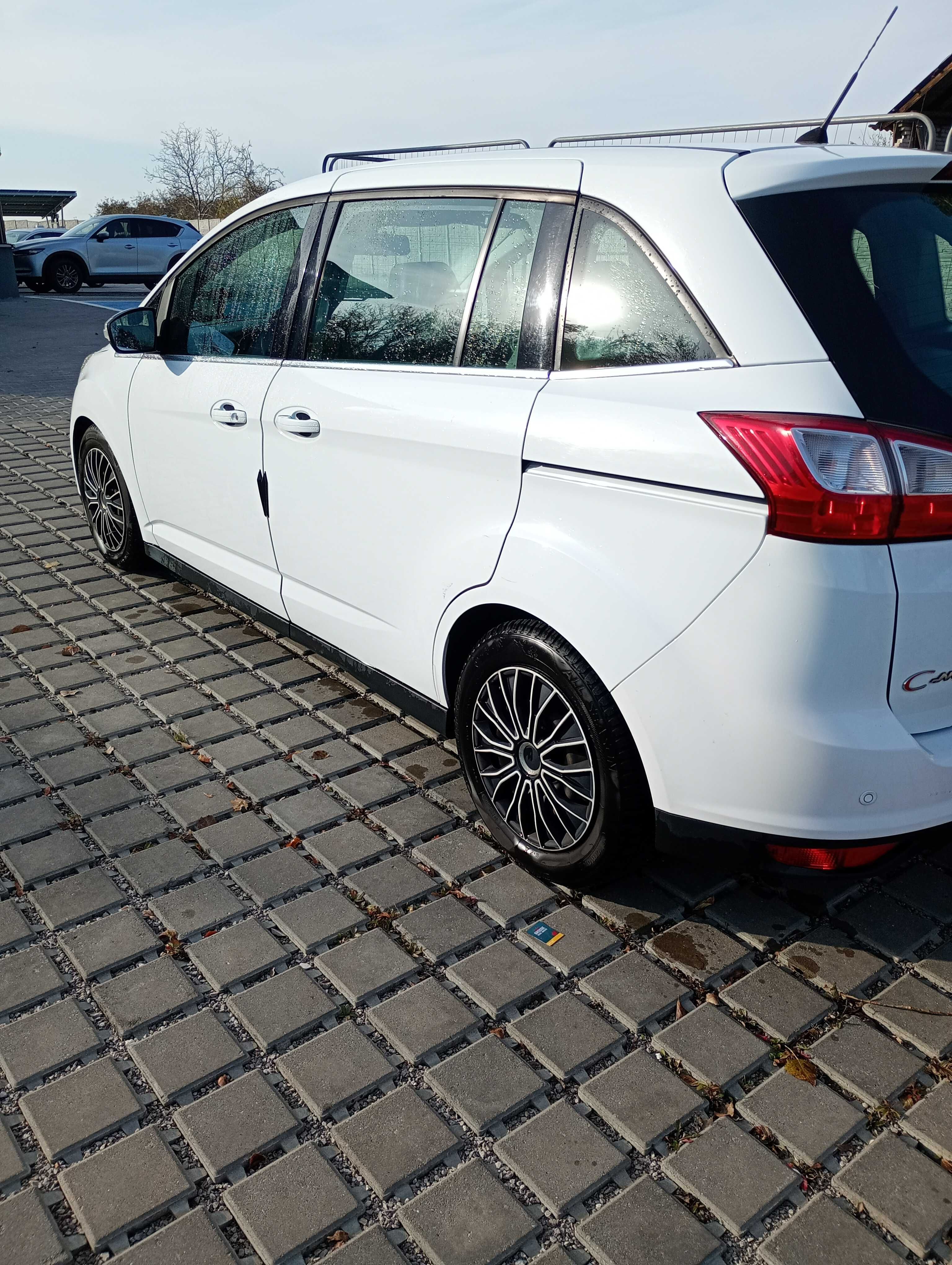 PILNIE SPRZEDAM FORDA GRAND C-MAX – bo terapia jest droższa