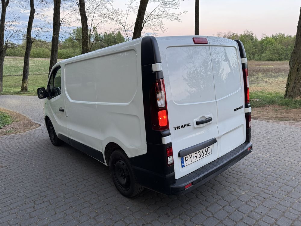 Renault Trafic 3 2.0dci 108 tys 2021rok full led 3os ZAMIANA