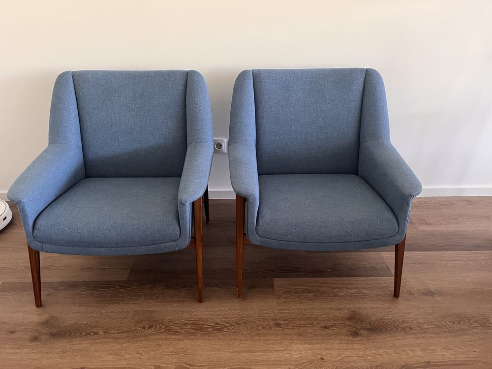 Cadeiraoes estilo vintage azul