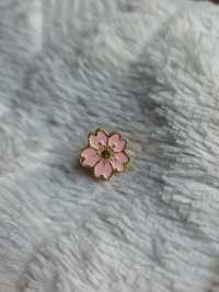 Przypinka pin wpinka broszka brooche  różowa stokrotka kwiat