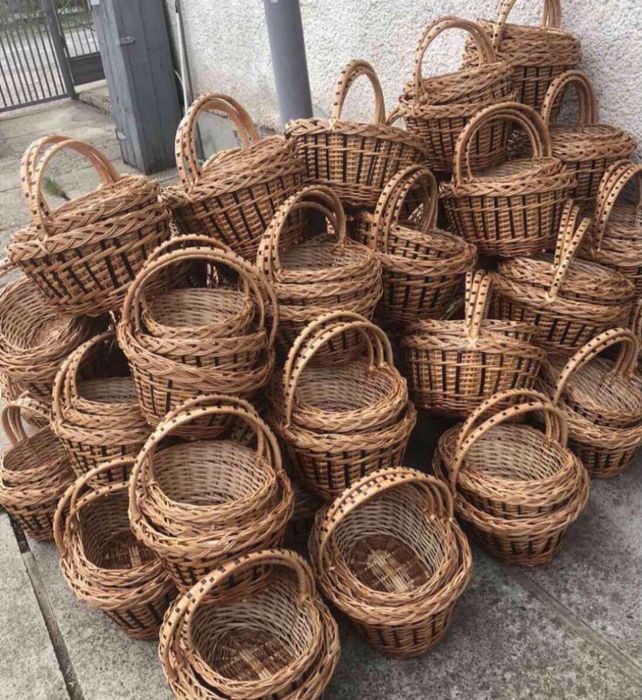 Кошики з плетеної темної та світлої лози на Великдень паску гуртом опт