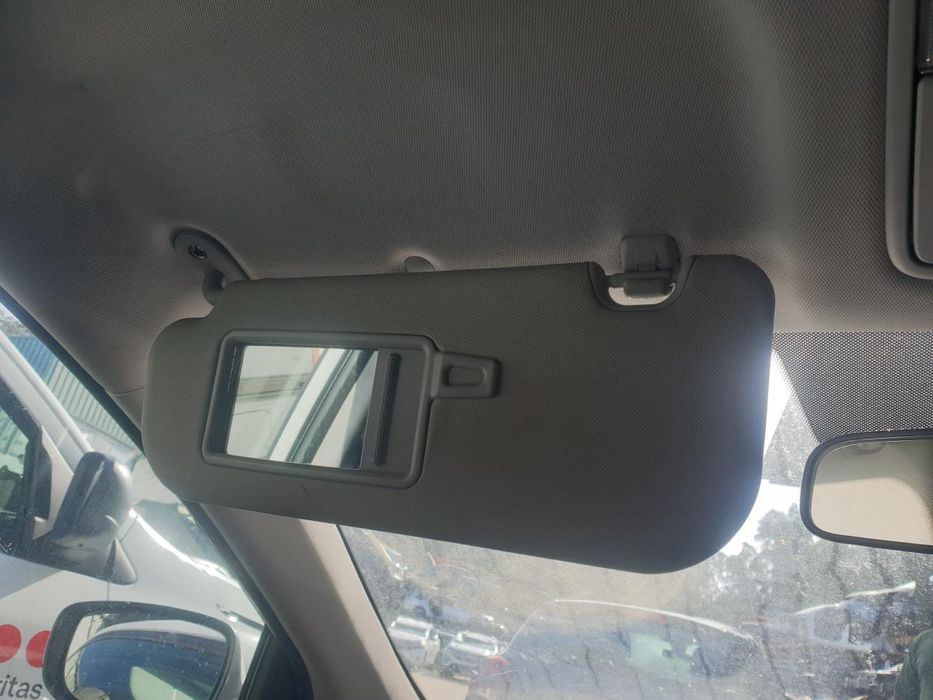 Pála de sol esquerda HYUNDAI i30 (GD)