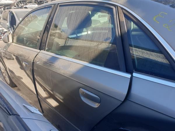 Porta trás esquerda AUDI A4 (8EC, B7)