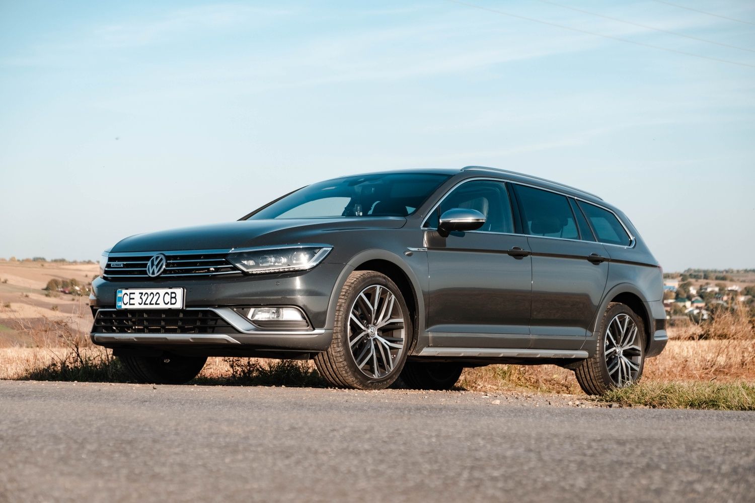 Продам Volkswagen Passat ALLTRASK 2019 4 MOTION 240 кс