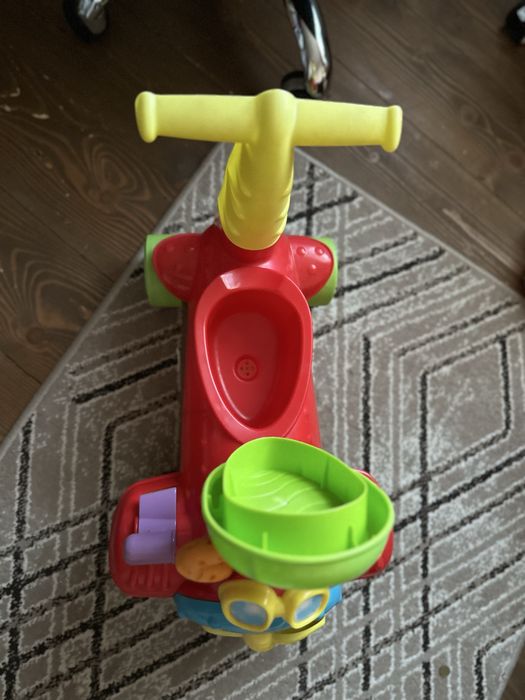 Дитячий транспорт, толокар, біговел та автобус