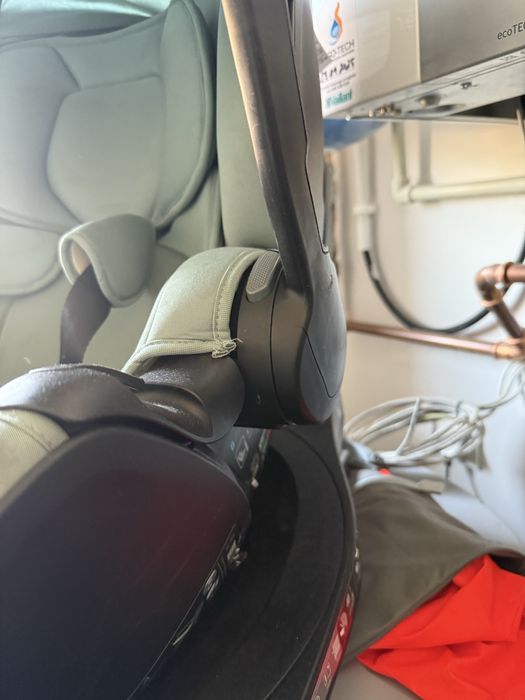 Fotelik samochodowy z bazą britax romer babysafe