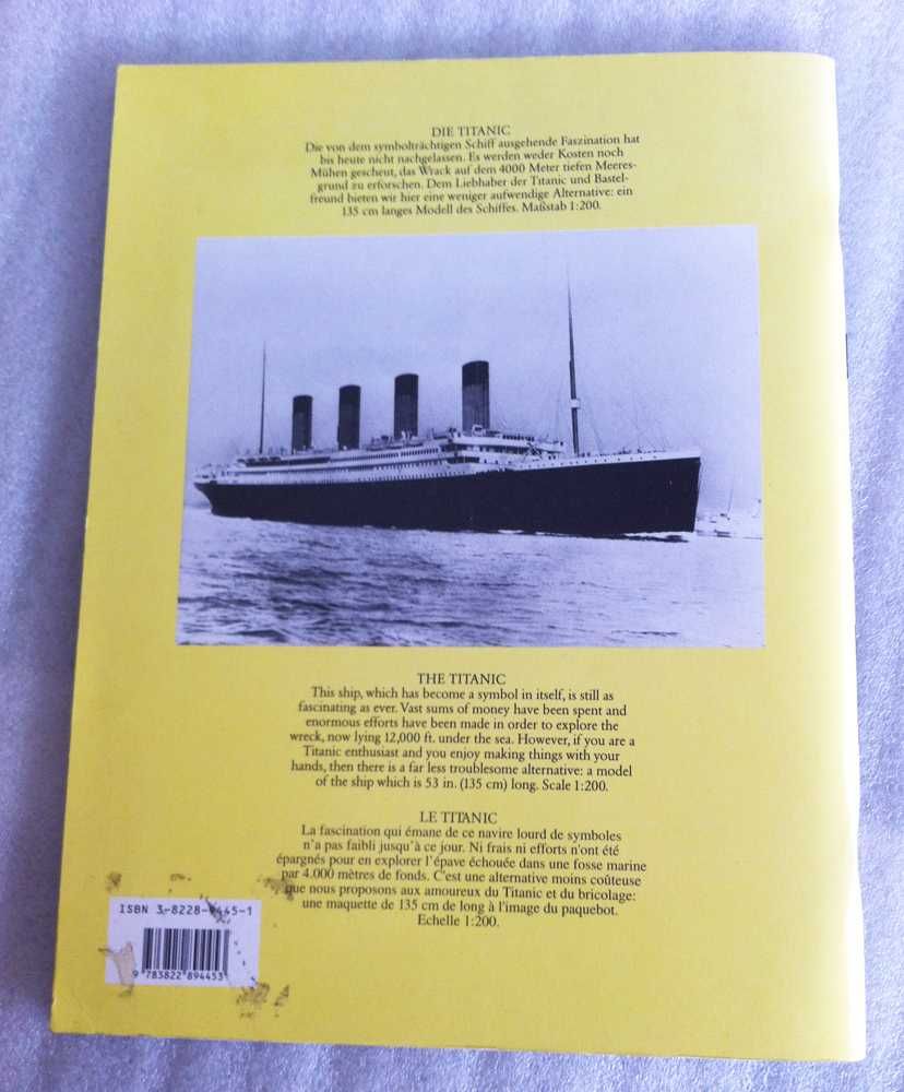 Antigo Álbum construir o "Titanic" da Taschen ~ 135 cms comp. ~ RARO