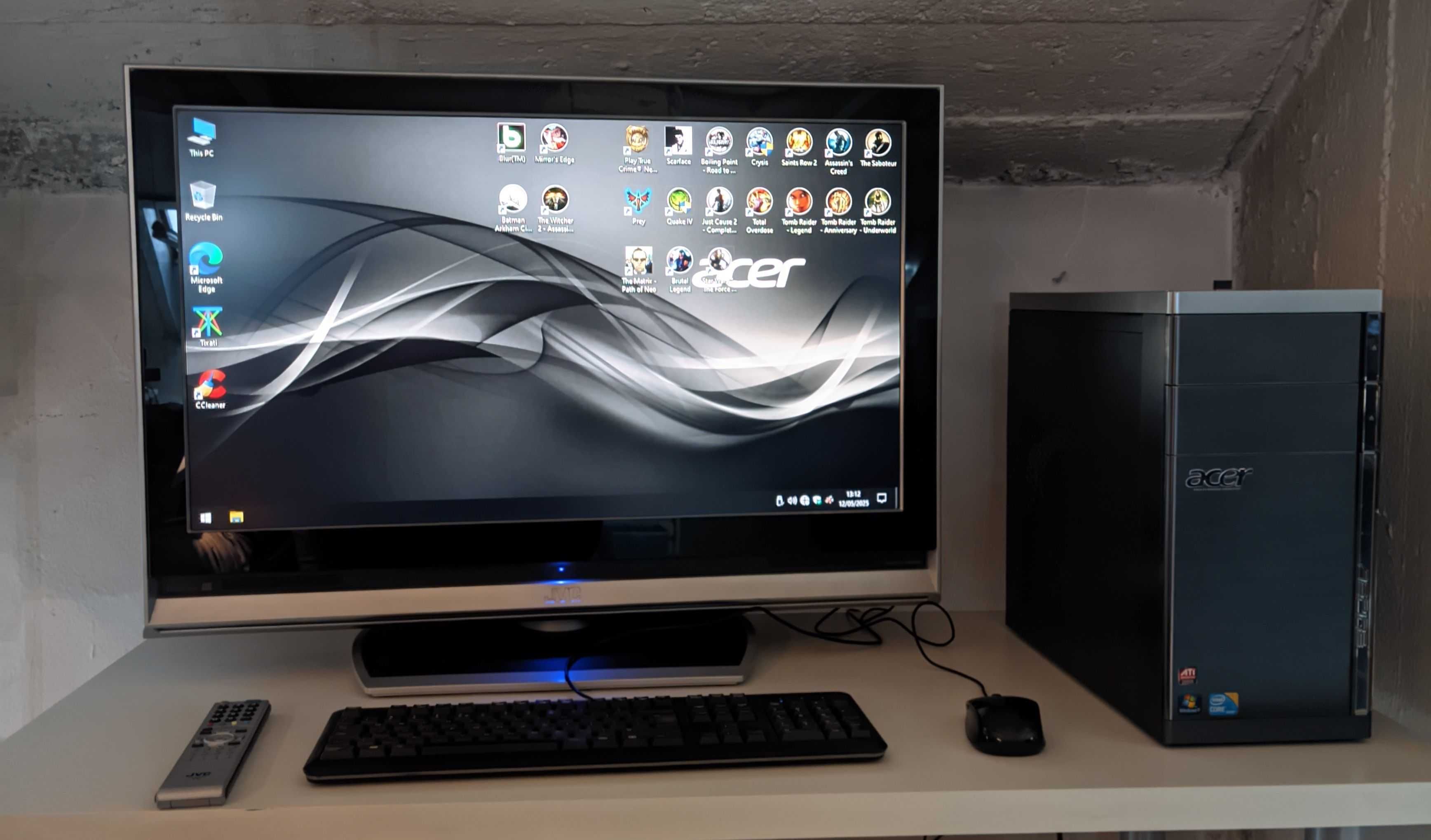 Telewizor monitor LCD 32 cale JVC LT-32X70BU idealny do PS3 xBox360