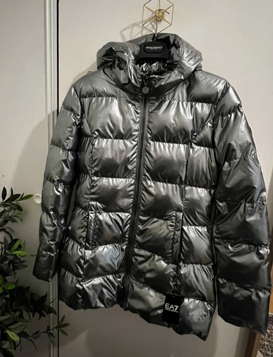 Куртка жіноча оригінальна Emporio Armani M