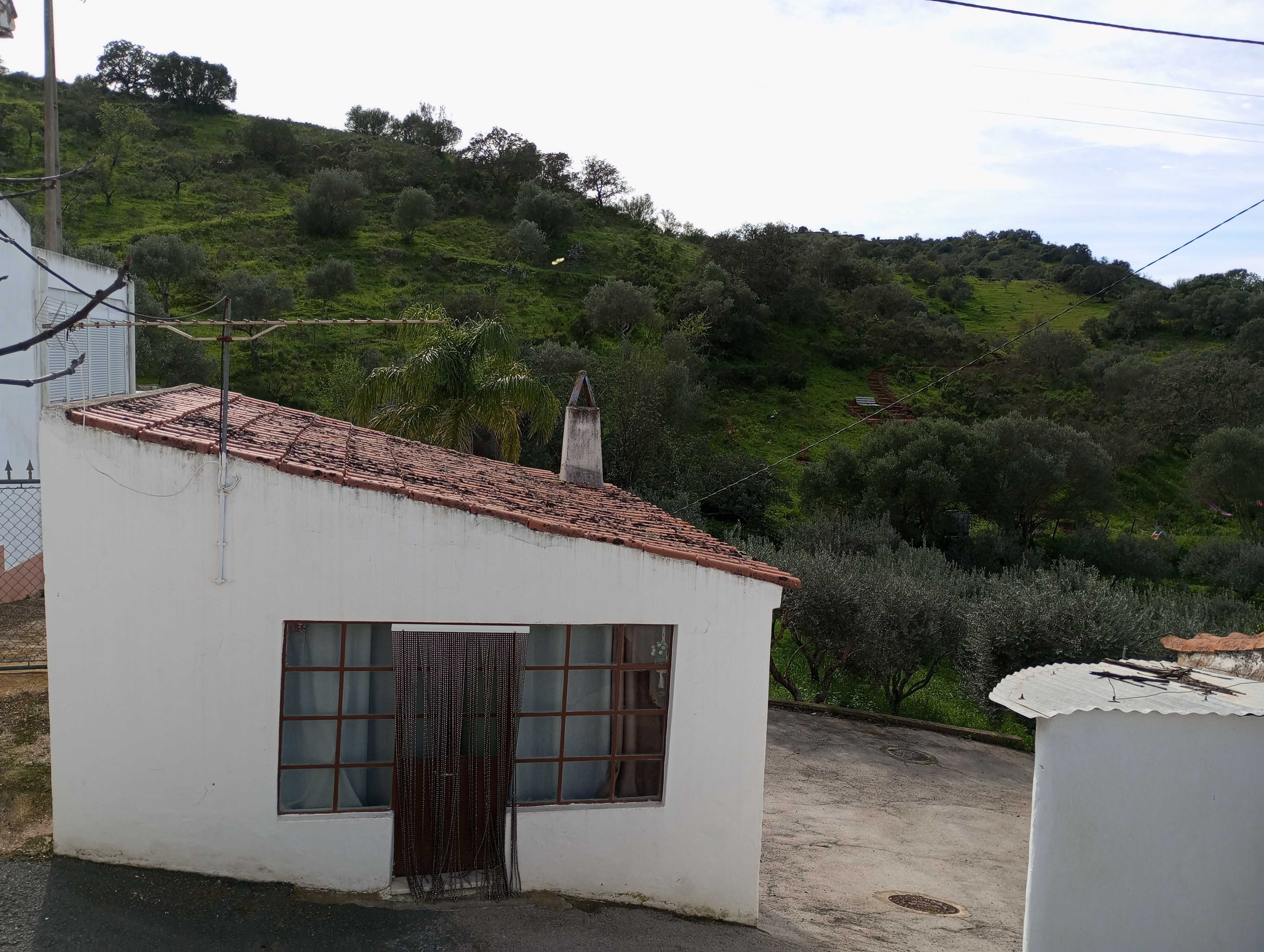 Casa rustica na serra algarvia