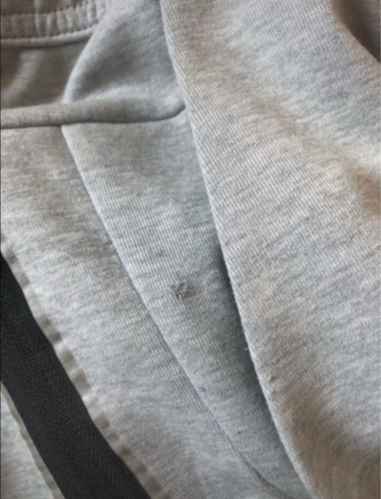 Szare spodnie nike tech fleece