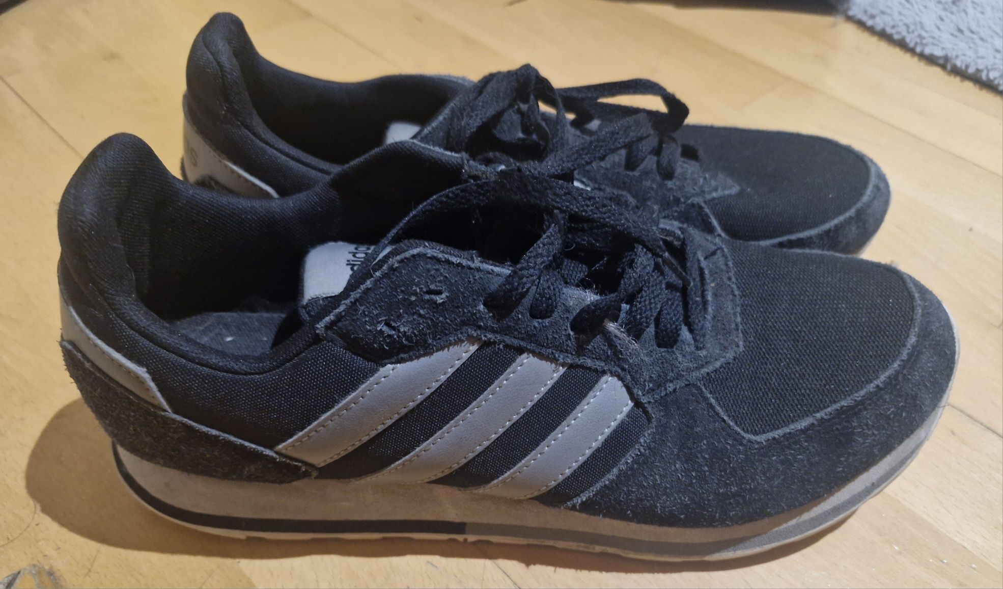 Buty adidas 8K DB1728 rozm 44 2/3