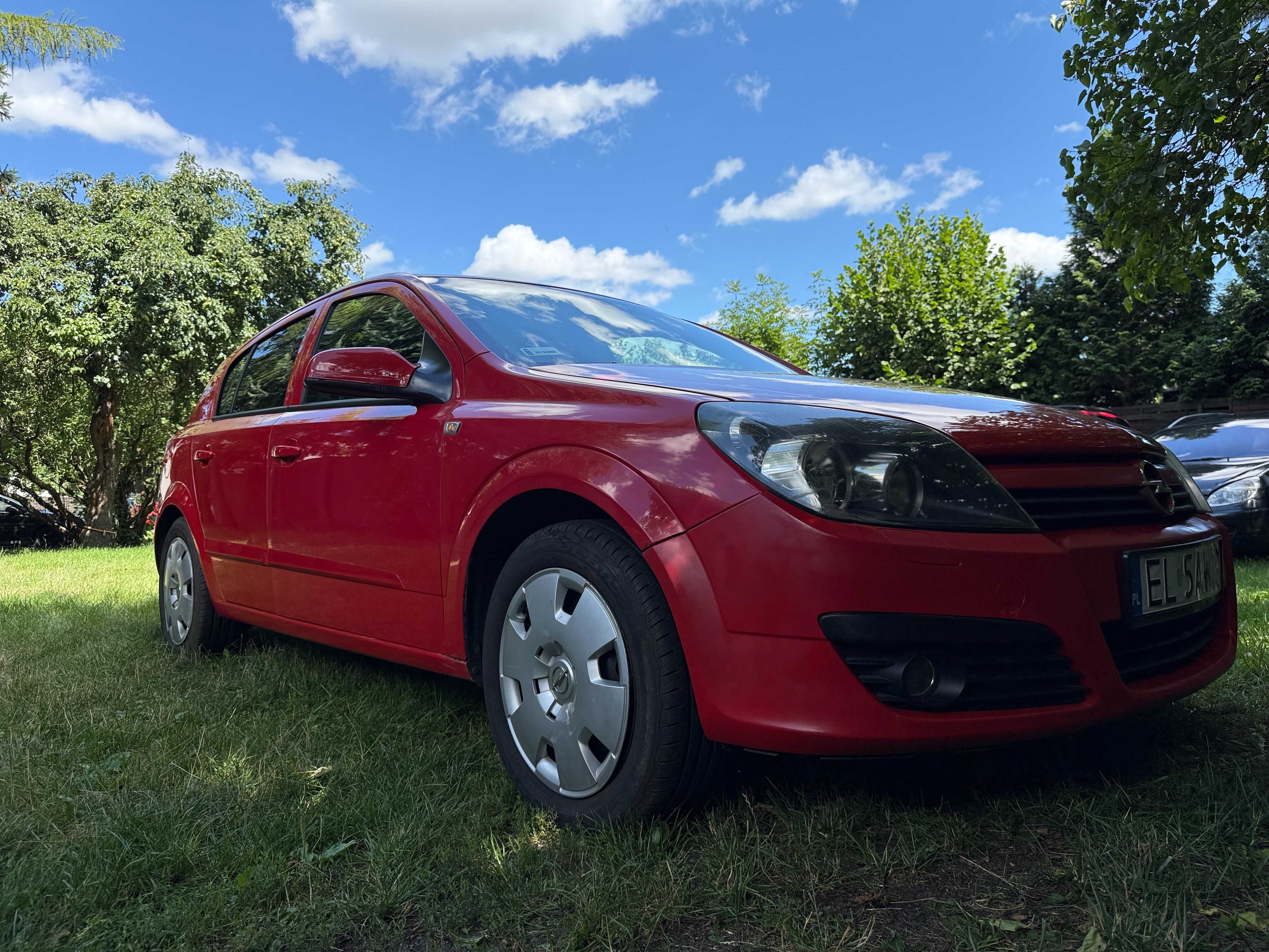 Opel Astra  H hatchback 5Drzwi 1.6 GAZ 2005r