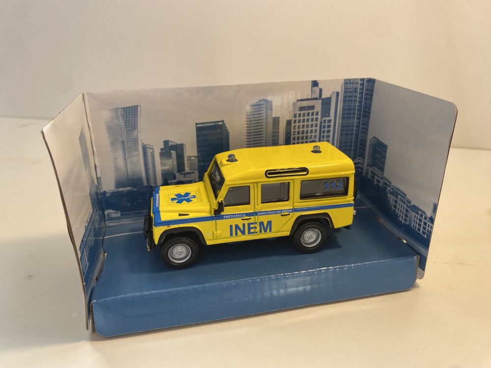 Miniatura land rover Inem