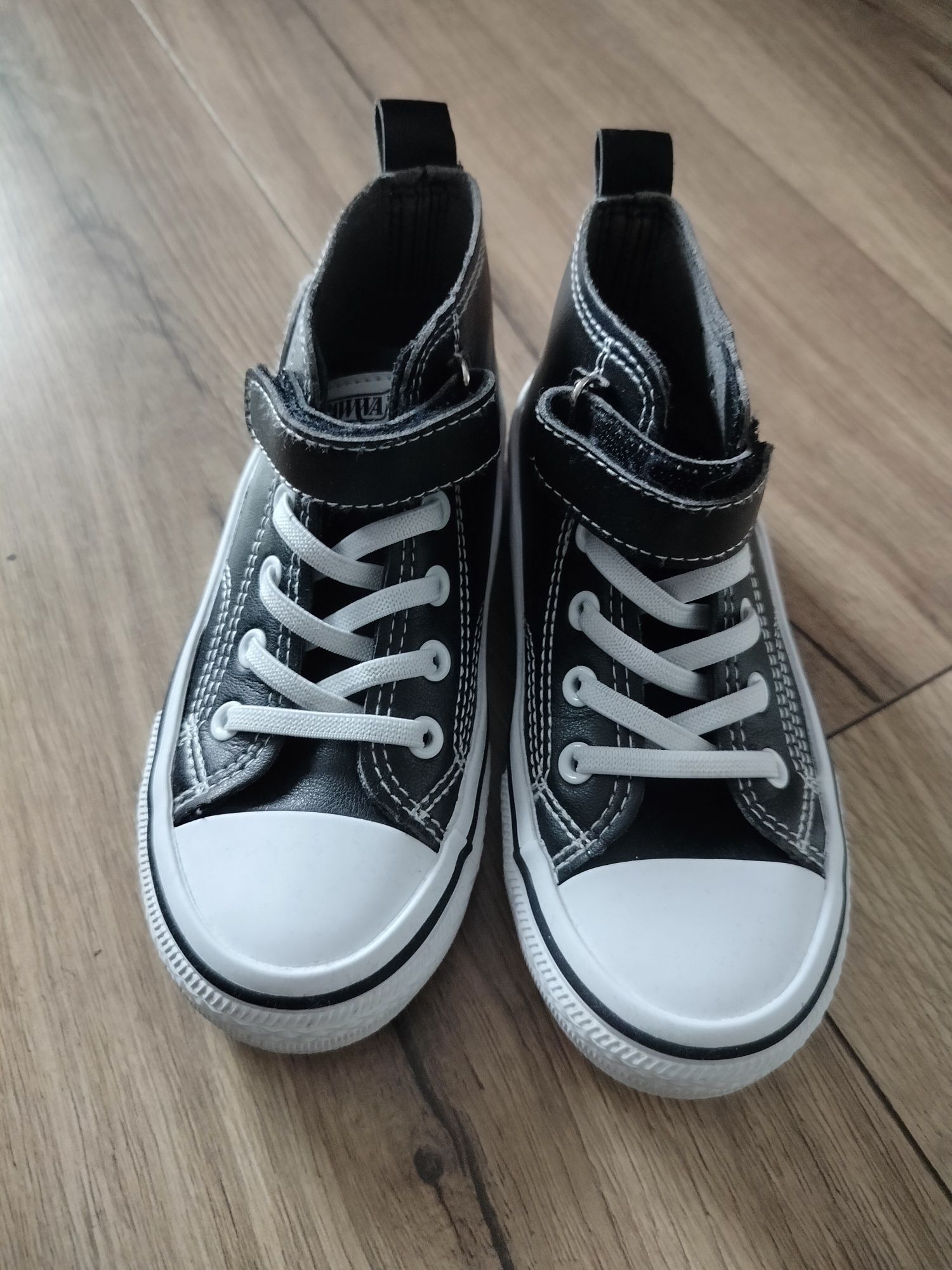Trampki dla dzieci w idealnym stanie 29